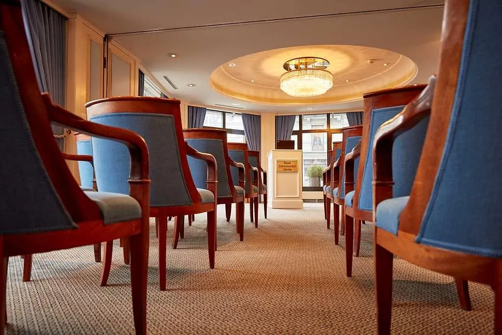 Hotel Schweizerhof Zürich 5*,